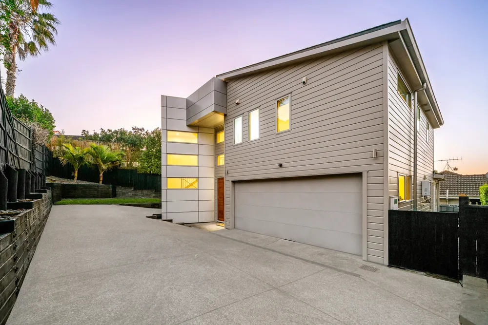 Photos of 4C Waiatarua Road