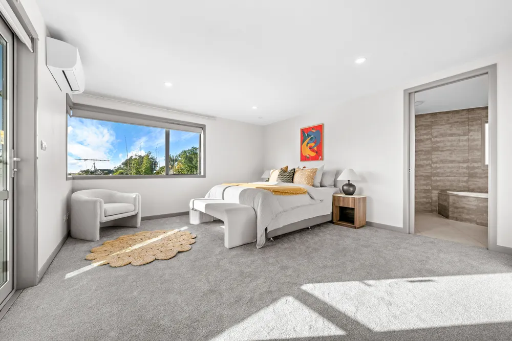Photos of 4C Waiatarua Road