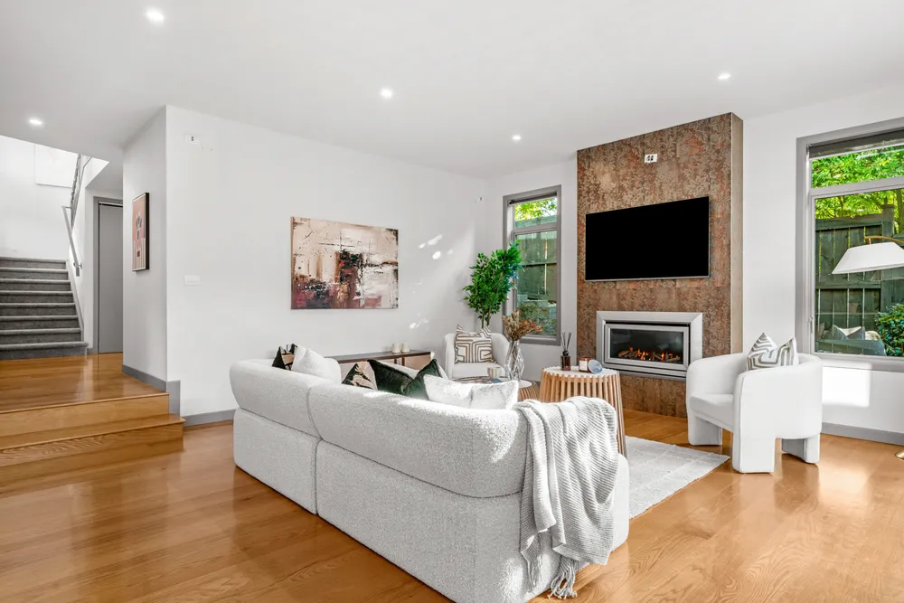 Photos of 4C Waiatarua Road