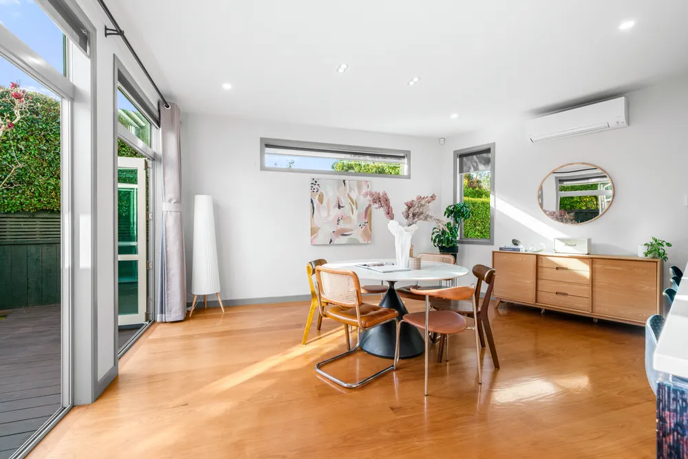 Photos of 4C Waiatarua Road