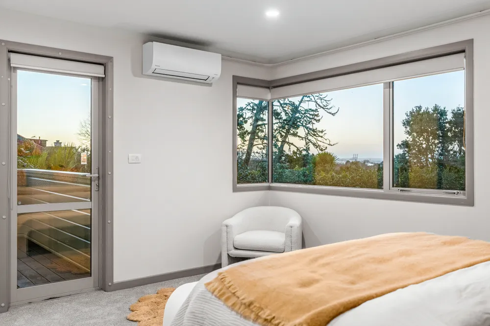 Photos of 4C Waiatarua Road