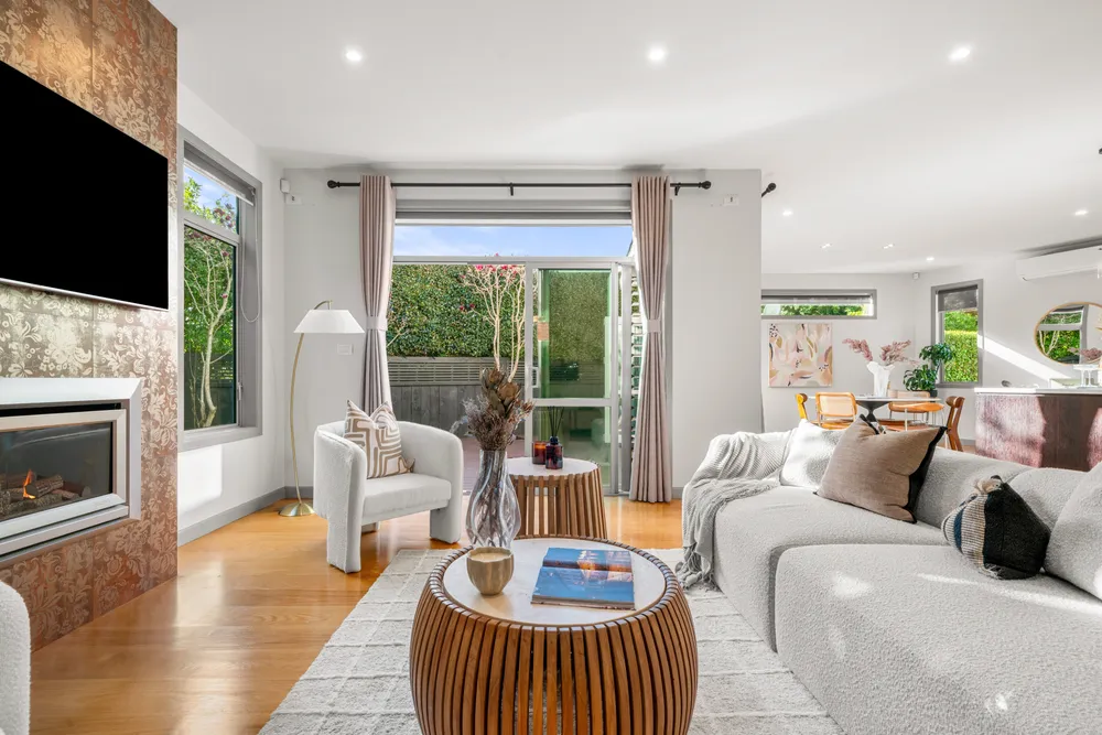 Photos of 4C Waiatarua Road