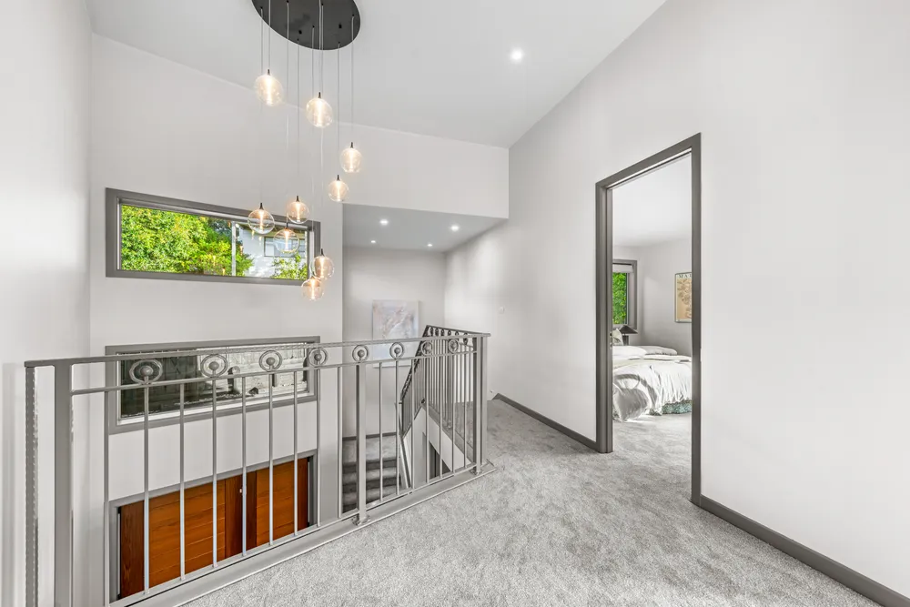 Photos of 4C Waiatarua Road