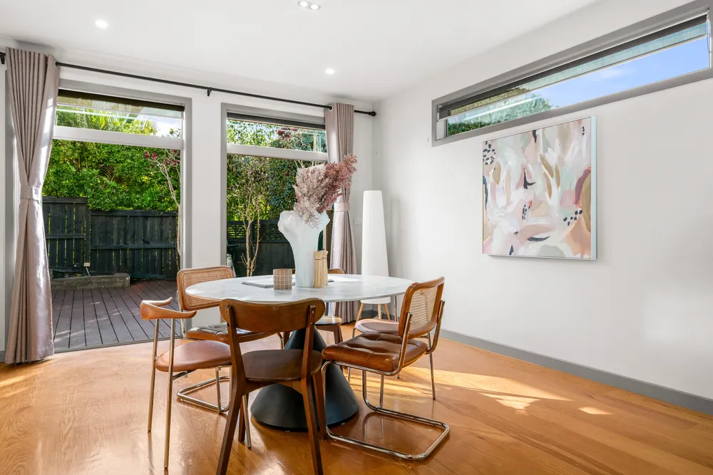 Photos of 4C Waiatarua Road