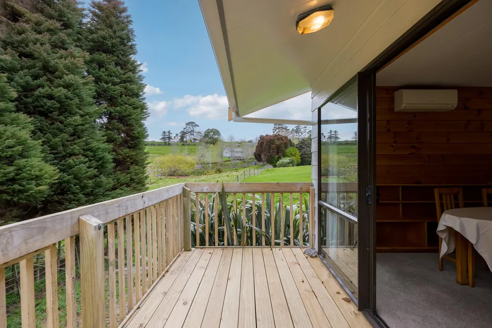 Photos of 438 Blackbridge Road