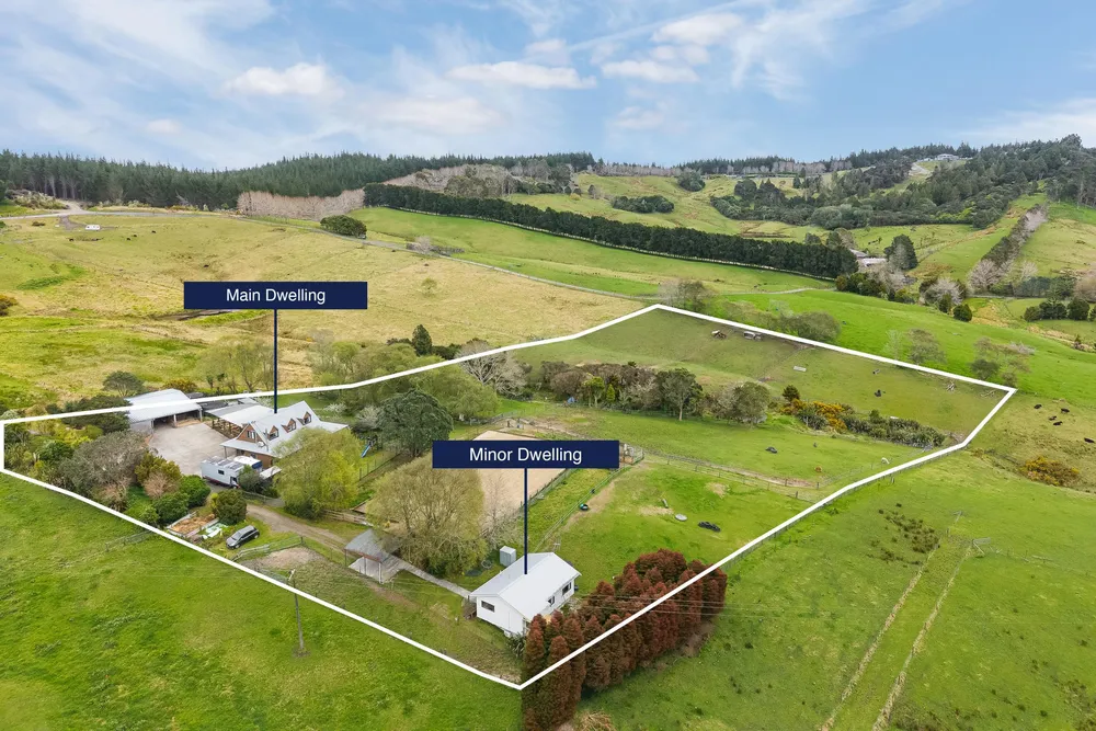 Photos of 438 Blackbridge Road