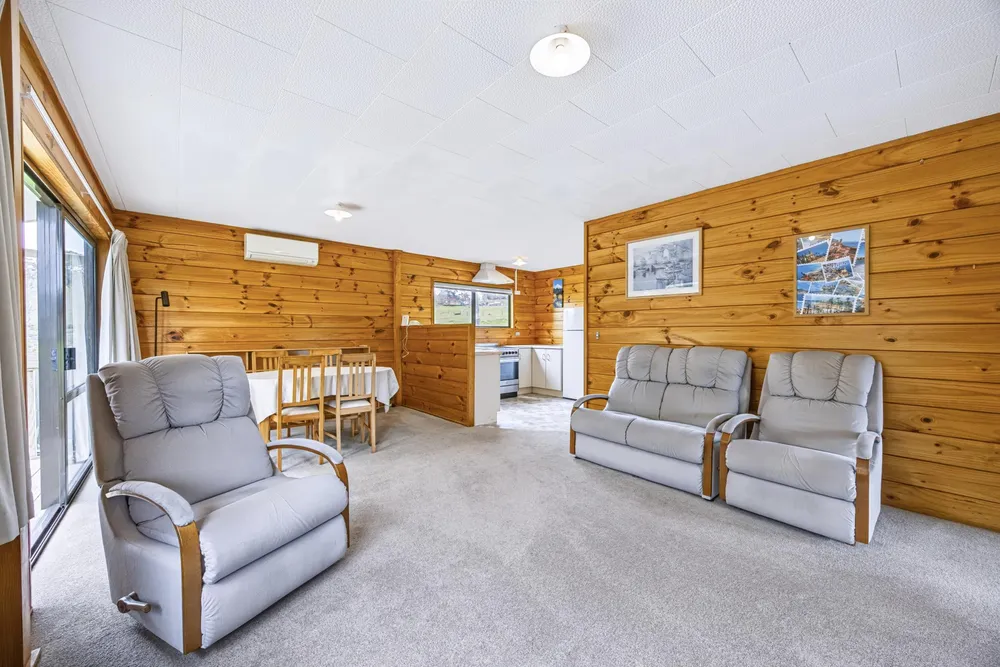 Photos of 438 Blackbridge Road