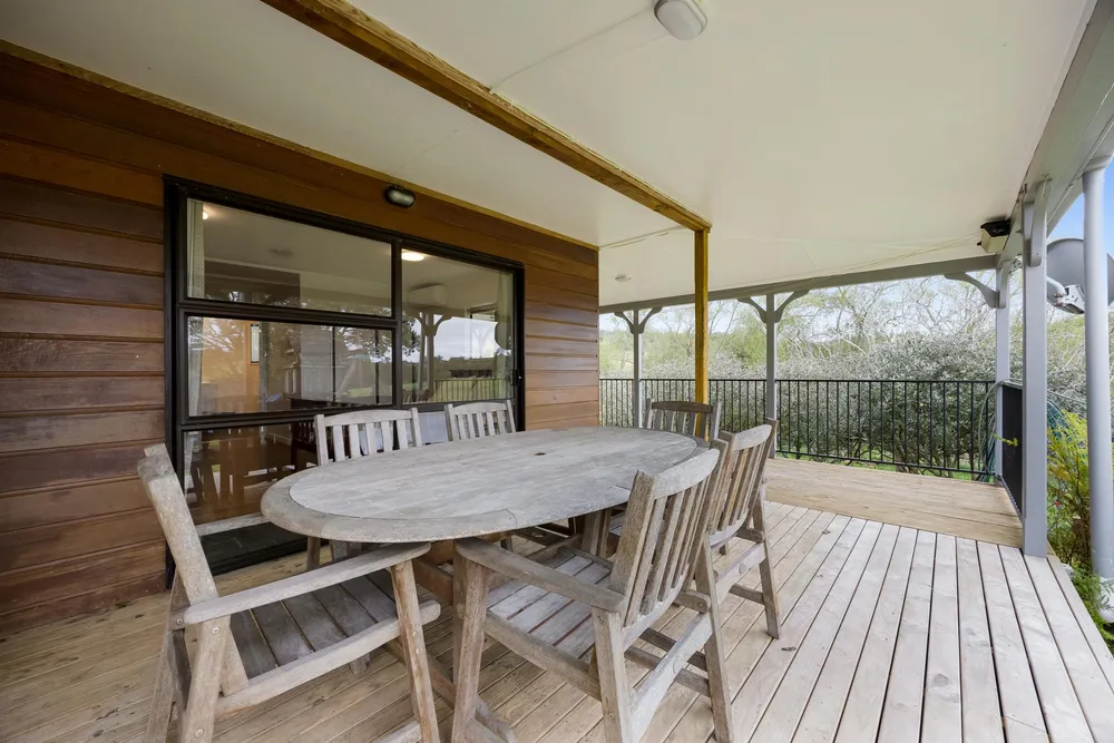 Photos of 438 Blackbridge Road