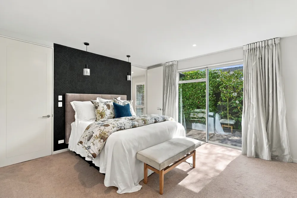 Photos of 136 Hamilton Avenue