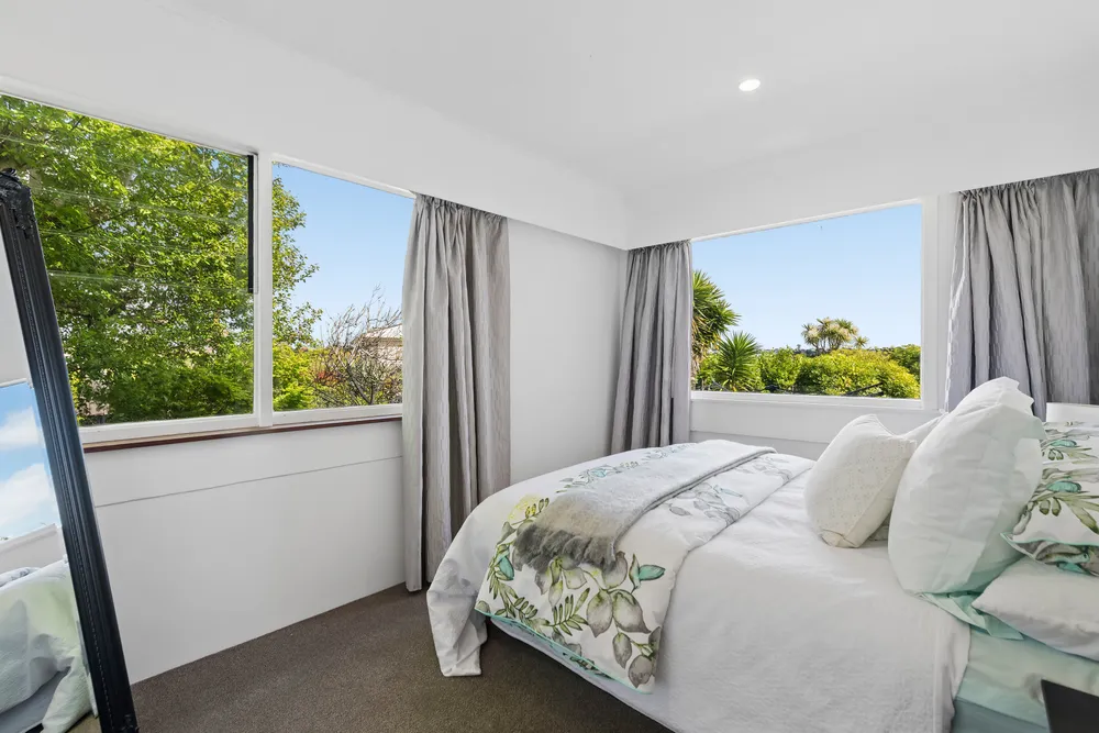Photos of 18 Coates Road