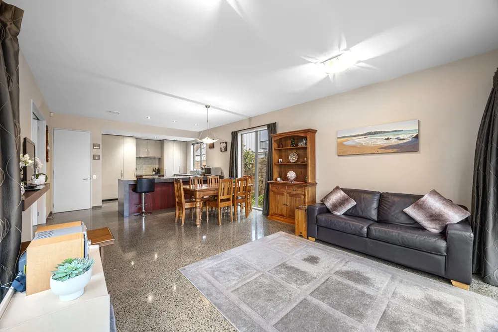 Photos of 204a Springfield Road