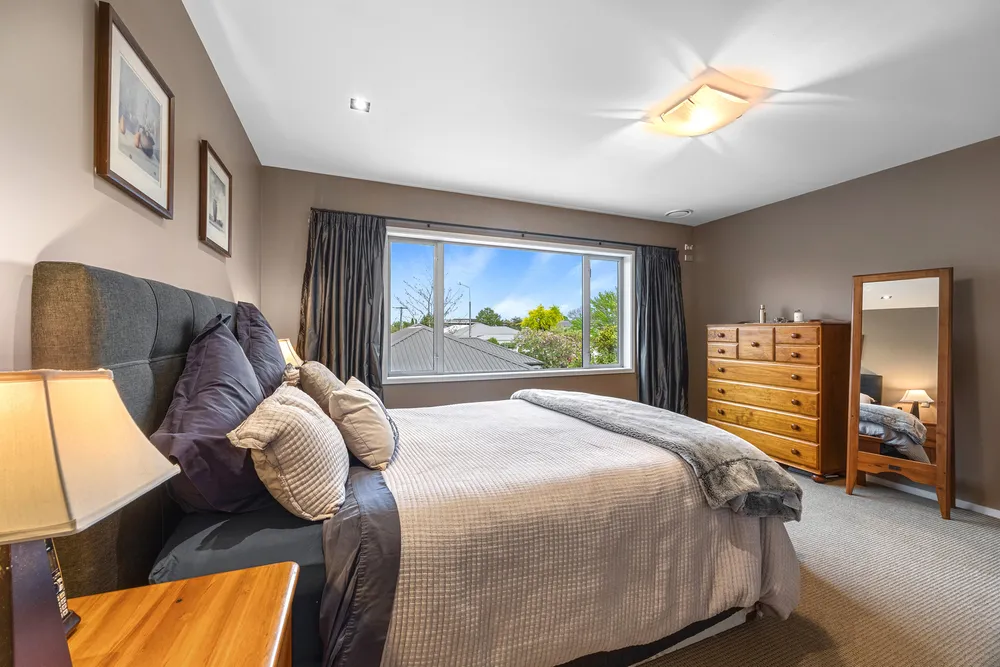 Photos of 204a Springfield Road