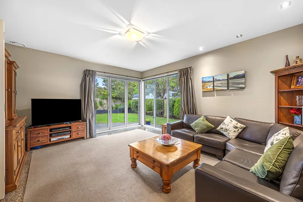 Photos of 204a Springfield Road