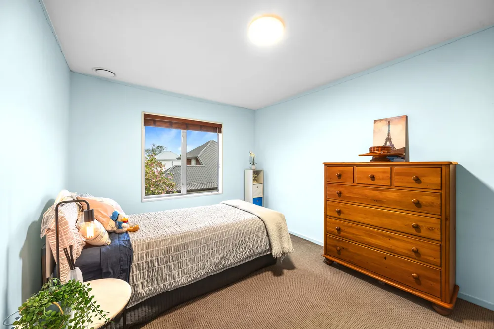Photos of 204a Springfield Road