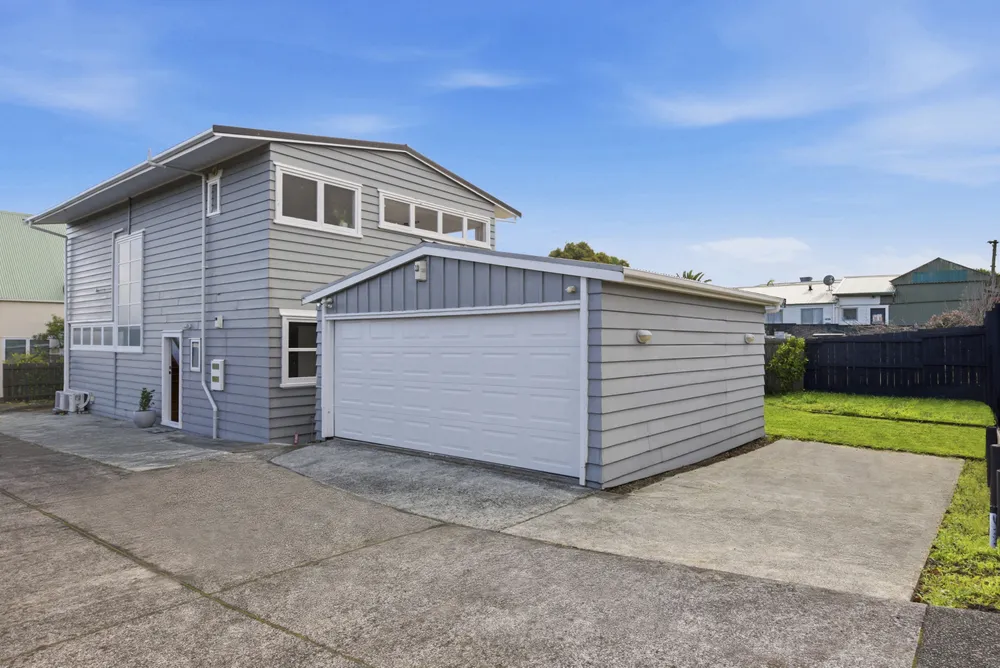 Photos of 69 Blockhouse Bay Road