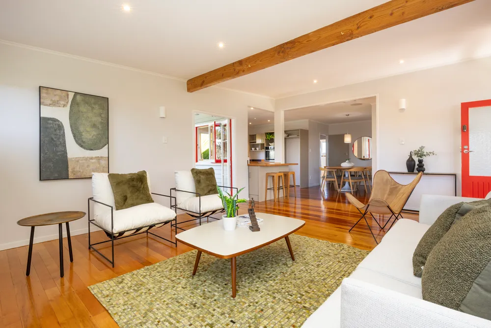 Photos of 160 Seabrook Avenue