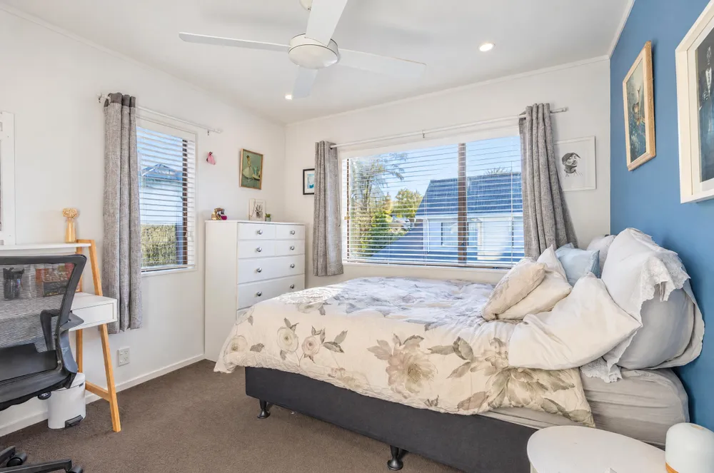 Photos of 34A Kenneth Avenue