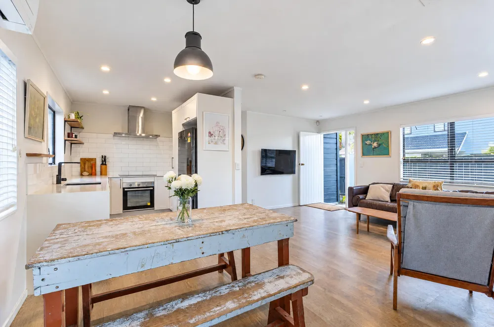 Photos of 34A Kenneth Avenue