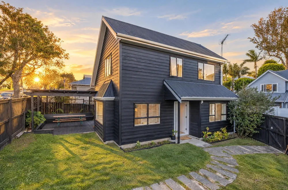 Photos of 34A Kenneth Avenue