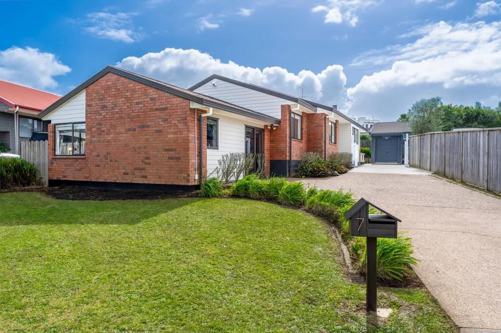 Photos of 7 Pinewood Grove