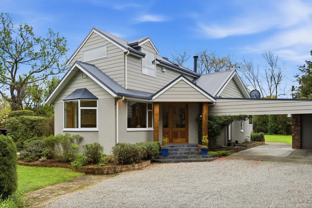Photos of 52 Michaels Road