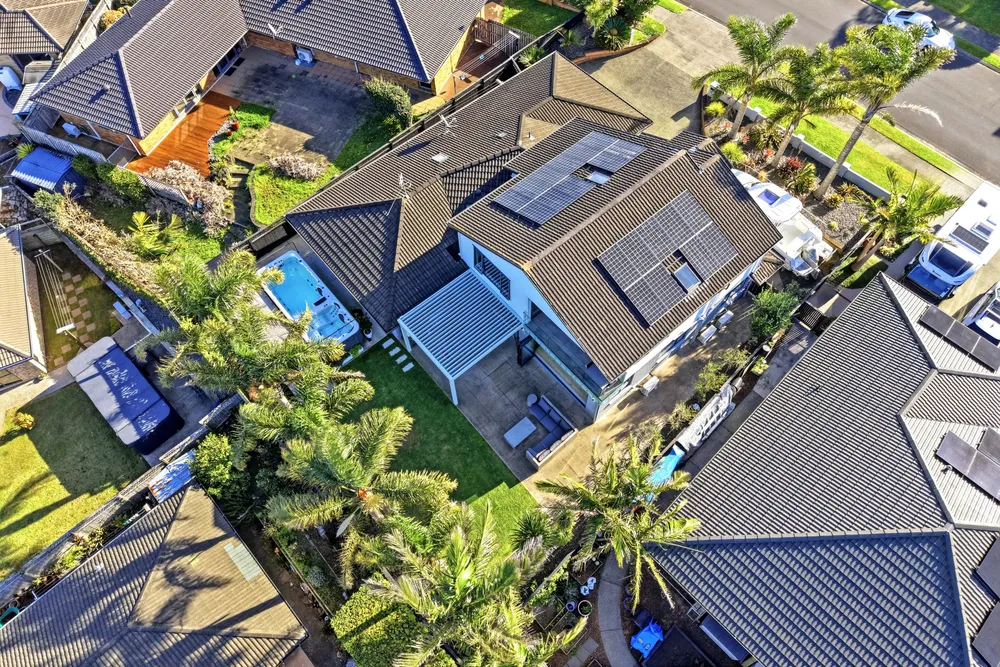 Photos of 99 Grovenor Drive