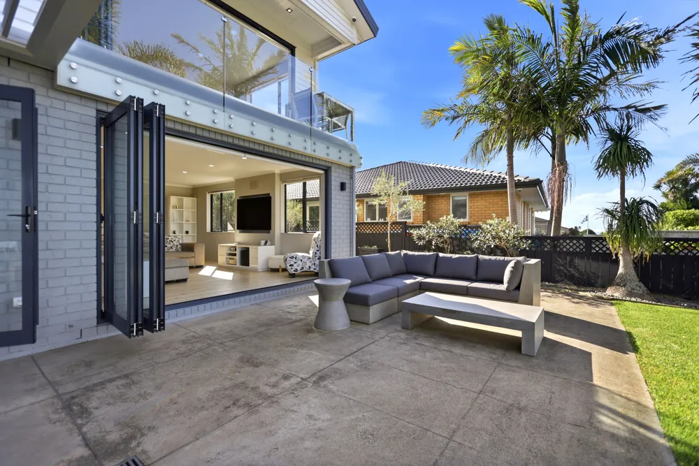 Photos of 99 Grovenor Drive