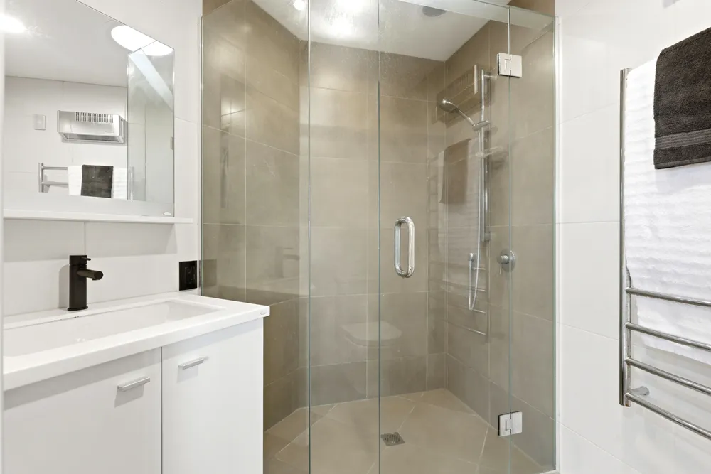 Photos of 99 Grovenor Drive
