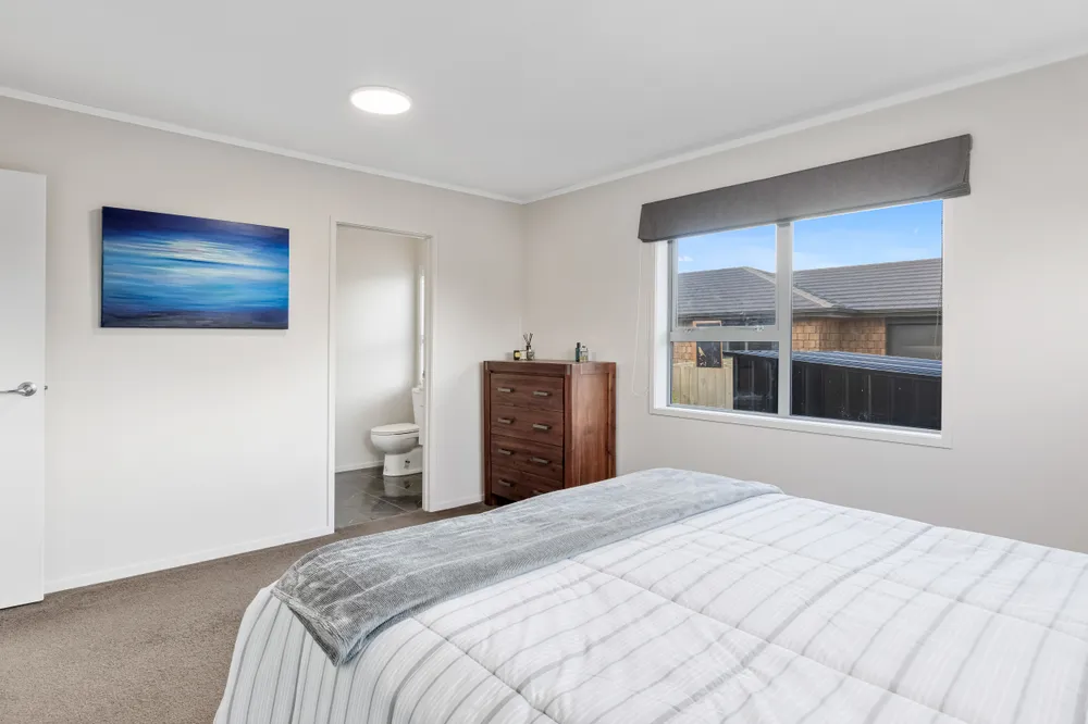 Photos of 34 Kedge Drive