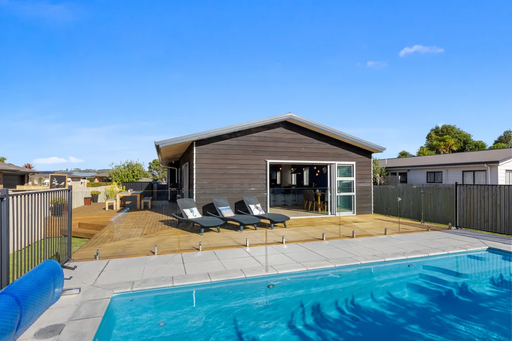 Photos of 34 Kedge Drive