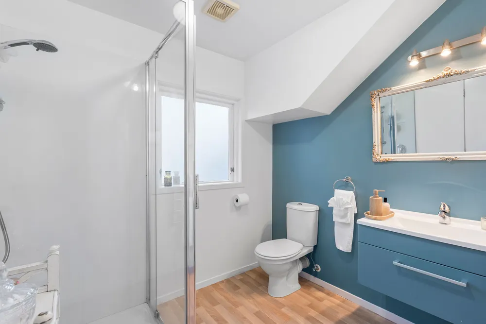 Photos of 38 Park Hill Road