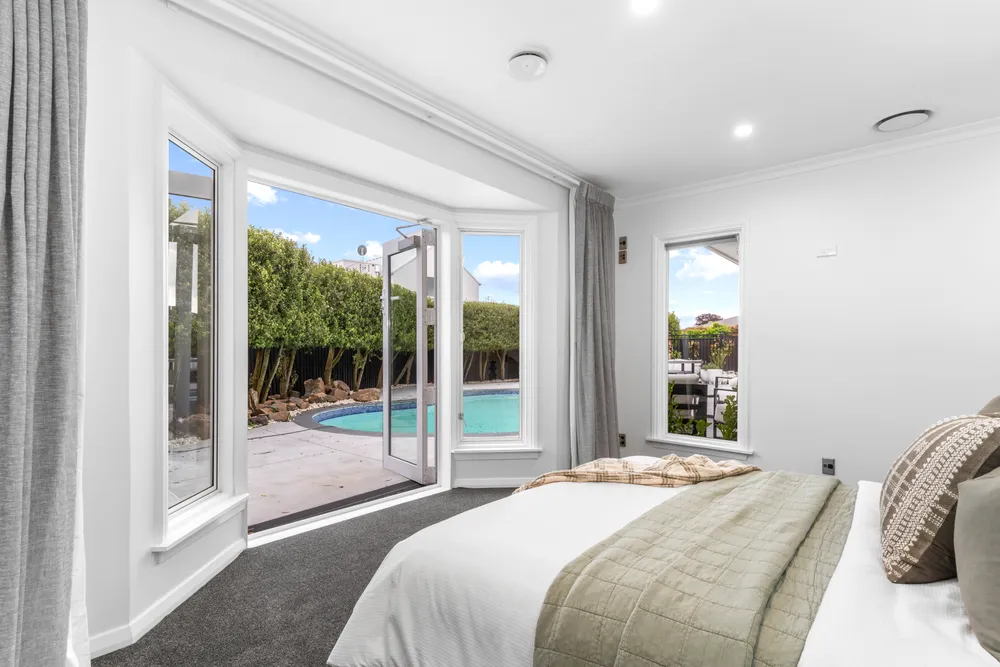 Photos of 12A Holmwood Road