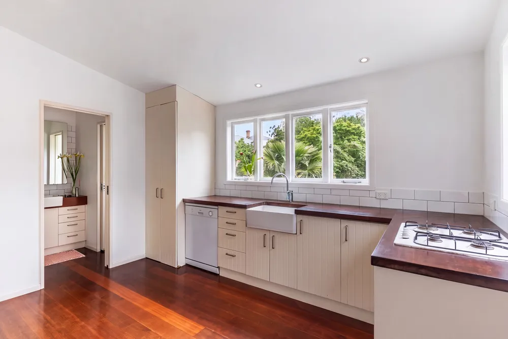 Photos of 41 Williamson Avenue