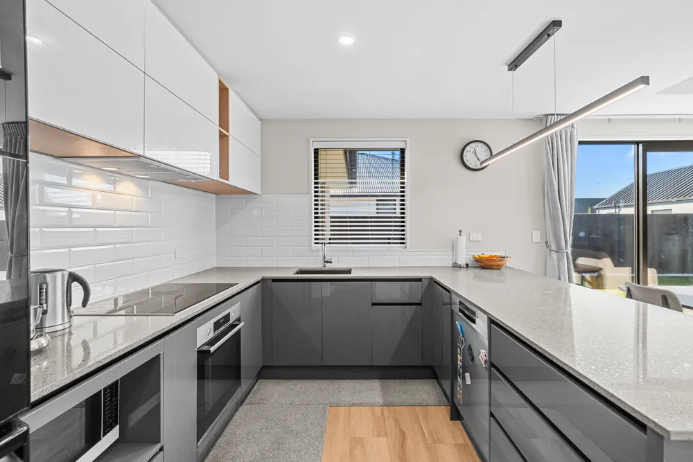 Photos of 88 Stationmasters Way