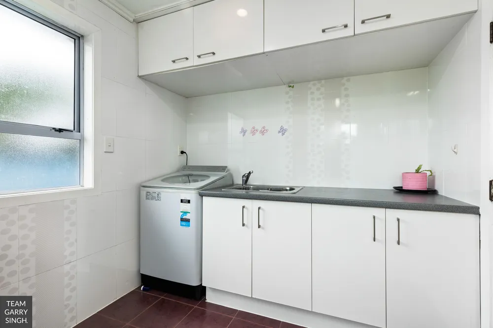 Photos of 11A Allenby Road
