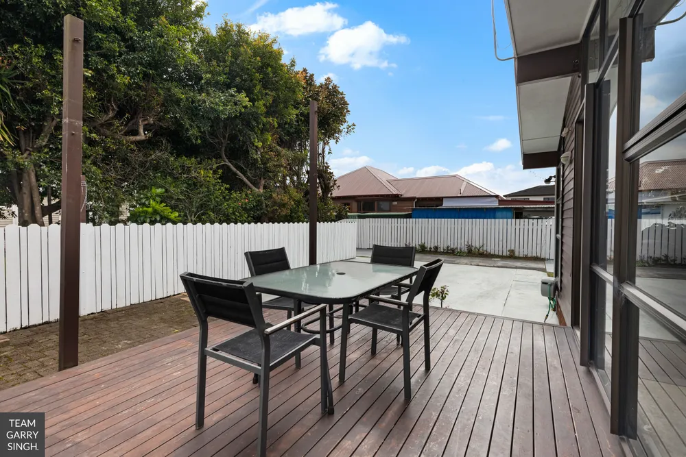 Photos of 11A Allenby Road