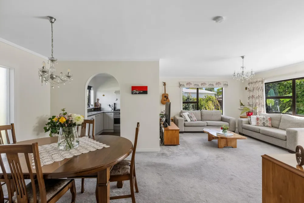 Photos of 15 Edgewater Grove