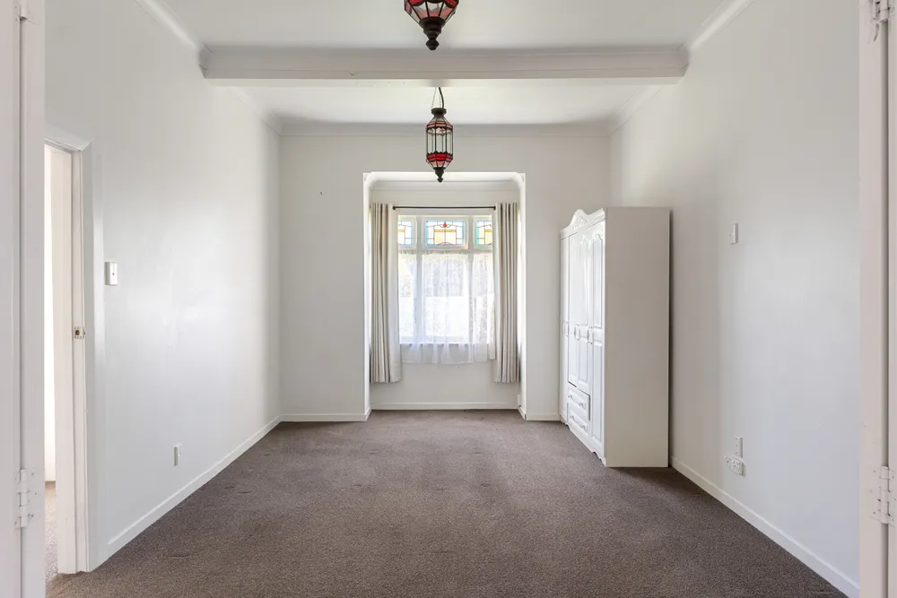 Photos of 140 Ormond Road