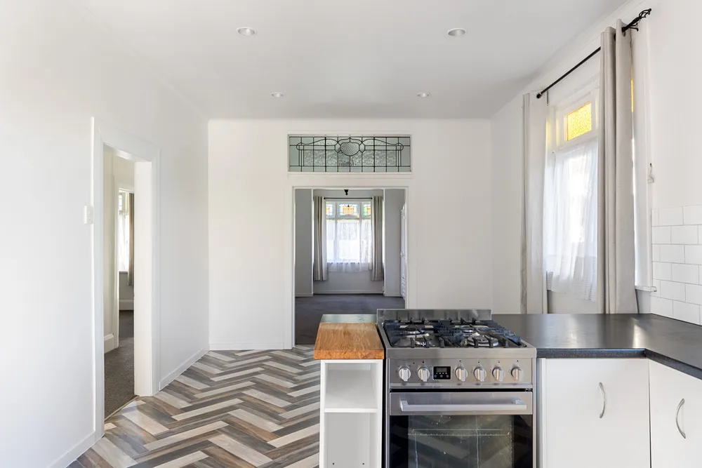 Photos of 140 Ormond Road