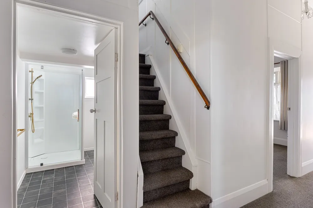 Photos of 140 Ormond Road