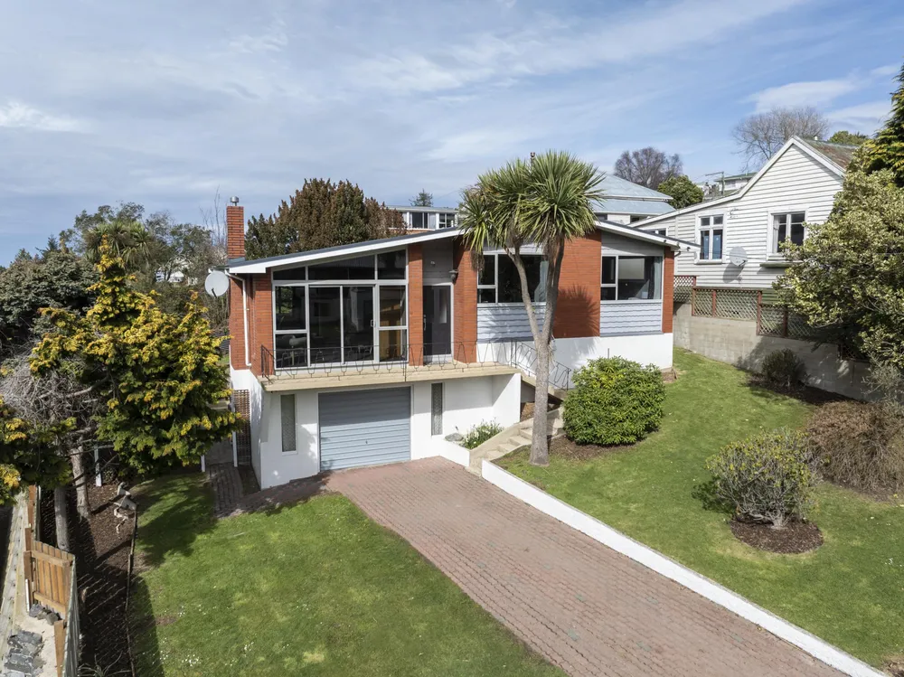 Photos of 83 Neidpath Road