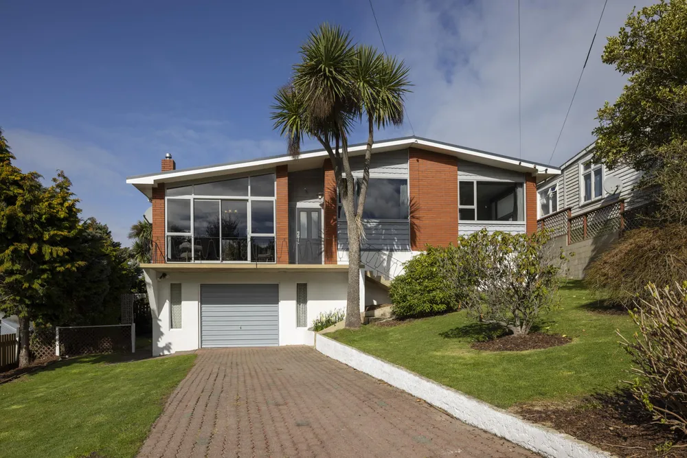 Photos of 83 Neidpath Road