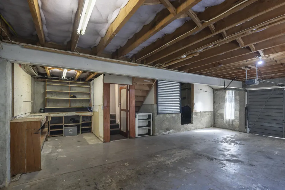 Photos of 83 Neidpath Road