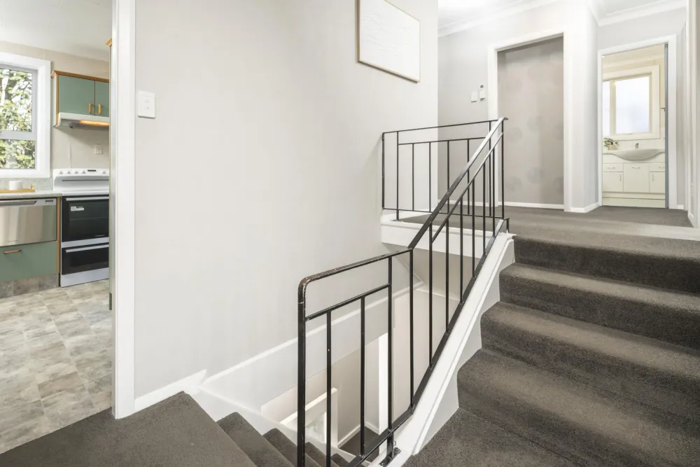 Photos of 83 Neidpath Road