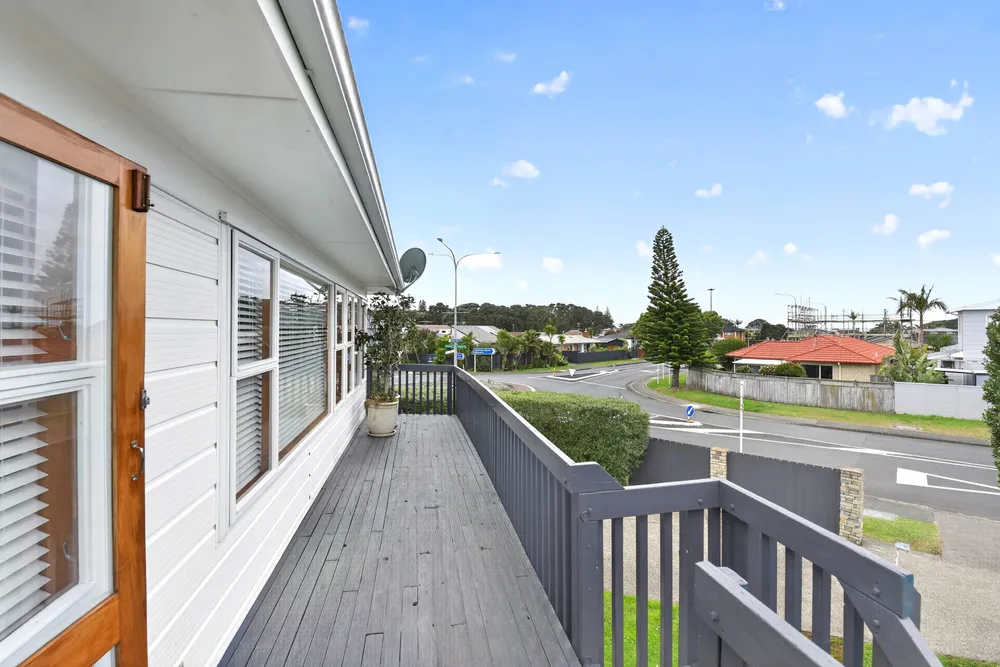 Photos of 250 Centreway Road