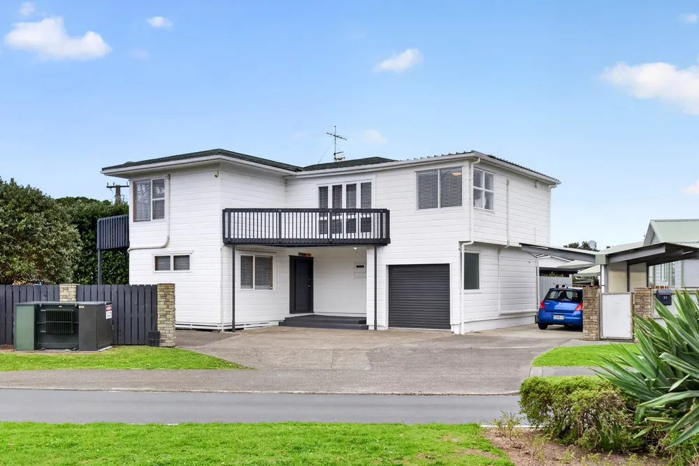 Photos of 250 Centreway Road