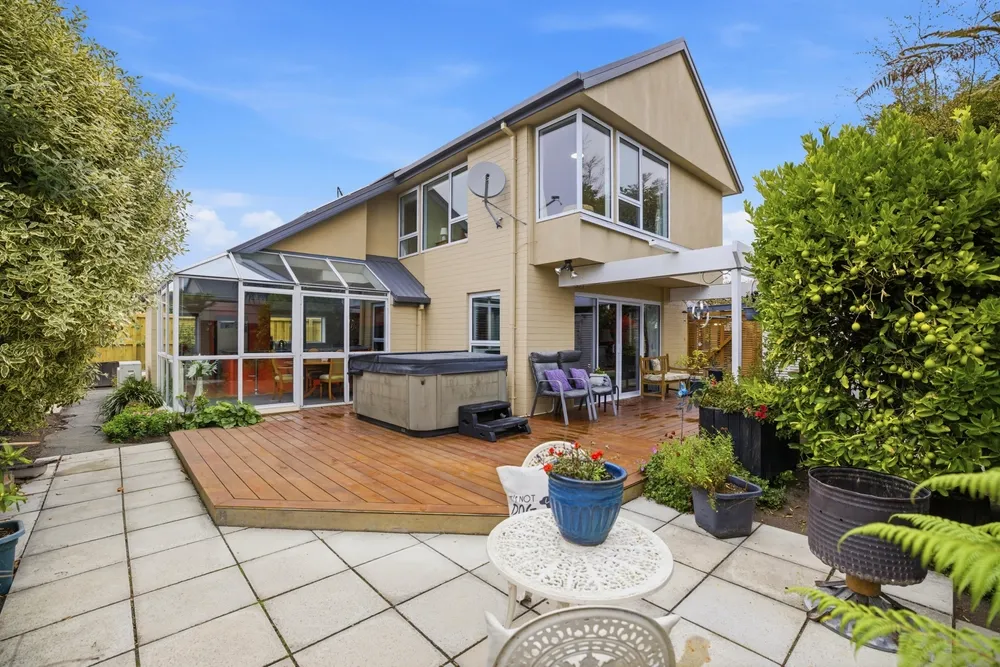 Photos of 2/122 Harewood Road