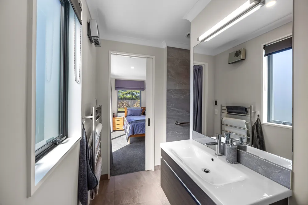 Photos of 4 Manakura Street