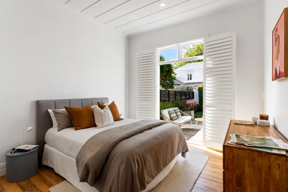Photos of 19 Ireland Street