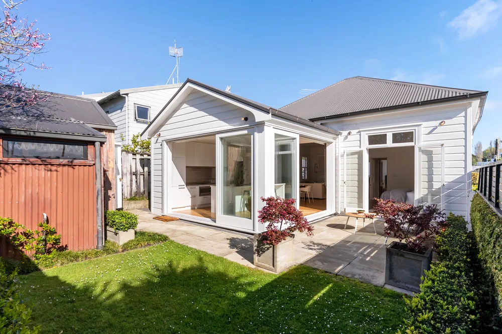 Photos of 19 Ireland Street